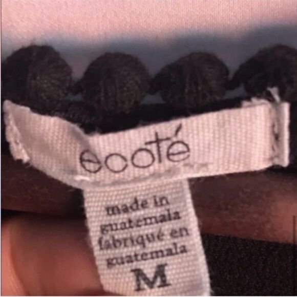 Women’s Urban Outfitters Ecote Black Deep V Sleeveless Top - Picture 6 of 6